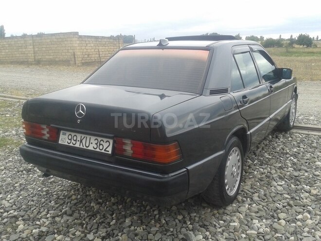 Mercedes 190 1991, 324,564 km - 1.8 l - Quba