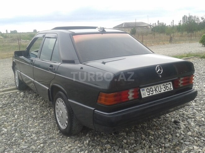 Mercedes 190 1991, 324,564 km - 1.8 l - Quba