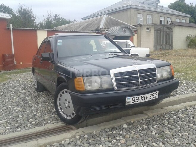 Mercedes 190 1991, 324,564 km - 1.8 l - Quba