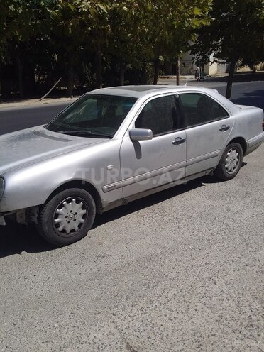 Mercedes E 230 1995, 400,000 km - 2.3 l - Bakı