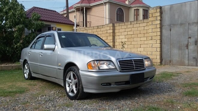 Mercedes C 230 1997, 310,000 km - 2.3 l - Saatlı
