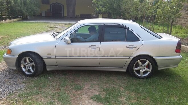 Mercedes C 230 1997, 310,000 km - 2.3 l - Saatlı