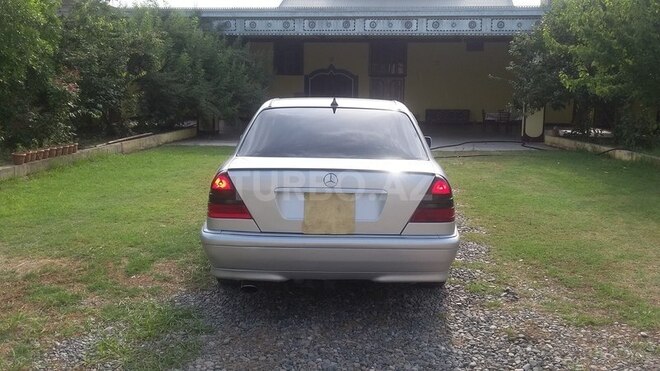 Mercedes C 230 1997, 310,000 km - 2.3 l - Saatlı