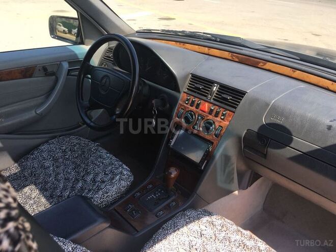 Mercedes C 230 1999, 156,000 km - 2.3 л - Sumqayıt