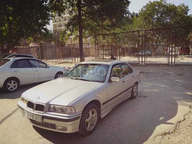BMW 325 1992, 300,000 km - 2.5 л - Bakı