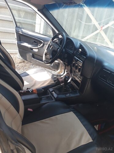 BMW 325 1992, 300,000 km - 2.5 л - Bakı