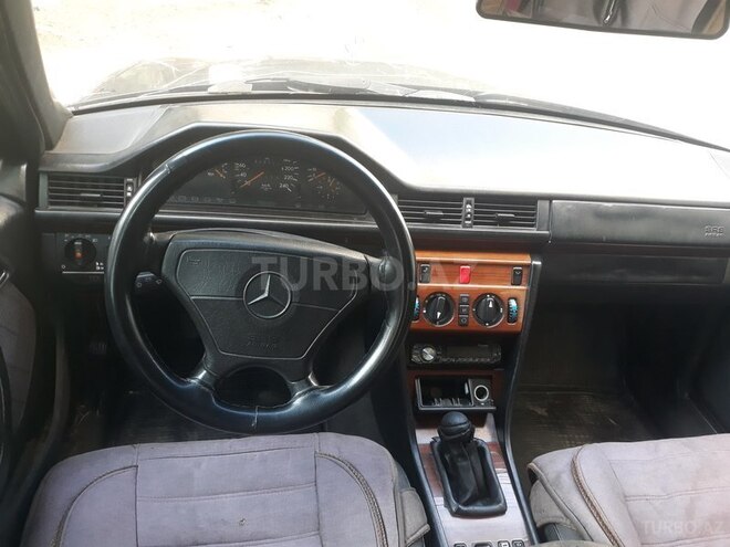 Mercedes E 220 1994, 276,846 km - 2.2 l - Bakı