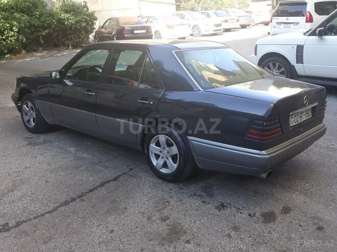 Mercedes E 220 1994, 276,846 km - 2.2 l - Bakı
