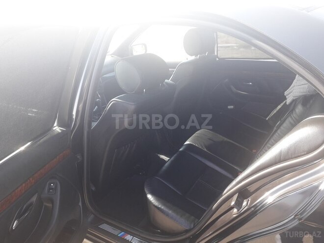 BMW 535 1997, 330,000 km - 0.4 л - Bakı