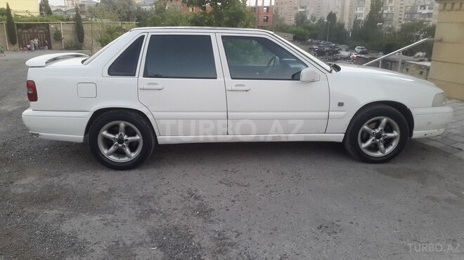 Volvo  1998, 300,000 km - 2.5 l - Bakı