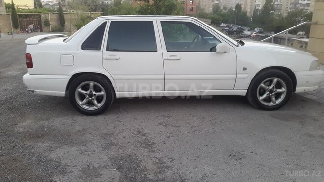 Volvo  1998, 300,000 km - 2.5 l - Bakı