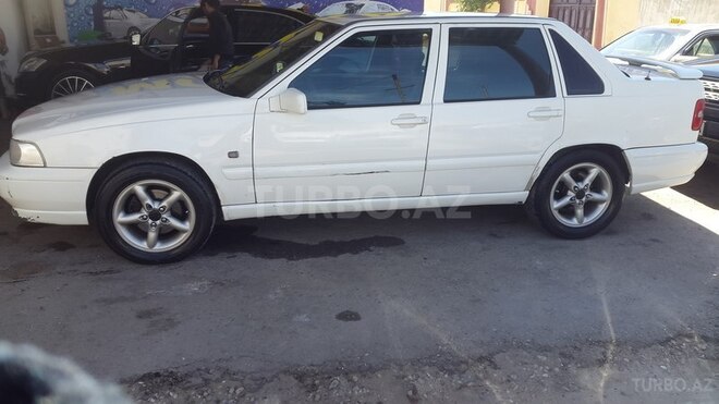 Volvo  1998, 300,000 km - 2.5 l - Bakı