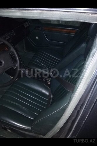 Mercedes E 300 1990, 245,000 km - 3.0 l - Bakı