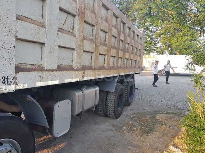 HOWO Sinotruk 2012, 400,000 km - 9.5 l - Xaçmaz