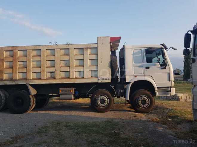 HOWO Sinotruk 2012, 400,000 km - 9.5 l - Xaçmaz