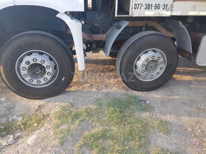HOWO Sinotruk 2012, 400,000 km - 9.5 l - Xaçmaz