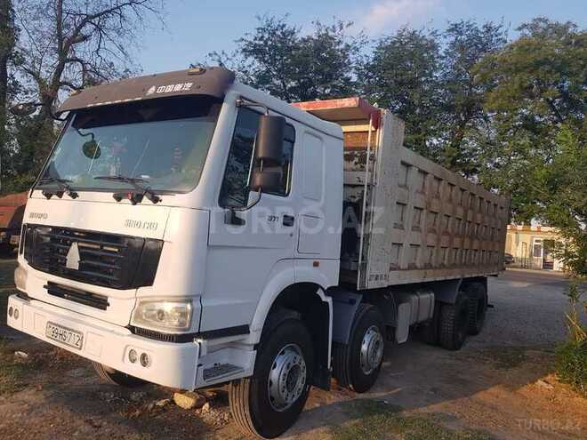 HOWO Sinotruk 2012, 400,000 km - 9.5 l - Xaçmaz