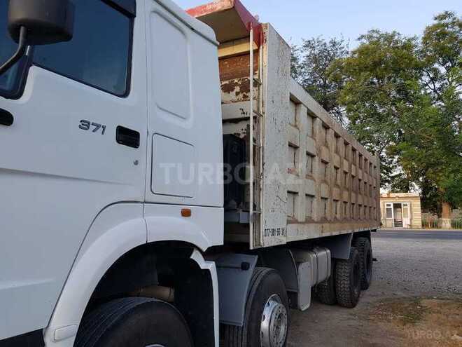 HOWO Sinotruk 2012, 400,000 km - 9.5 l - Xaçmaz