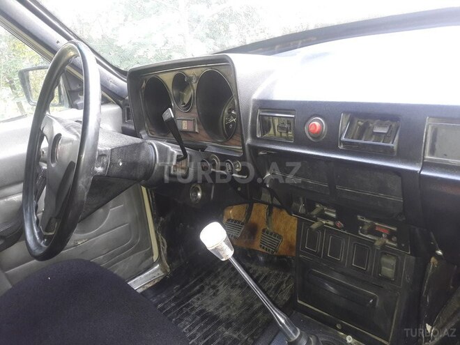 GAZ 24-10 1991, 55,000 km - 2.4 л - Zaqatala
