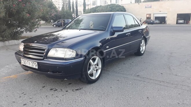 Mercedes C 220 2000, 400,000 km - 2.2 л - Sumqayıt