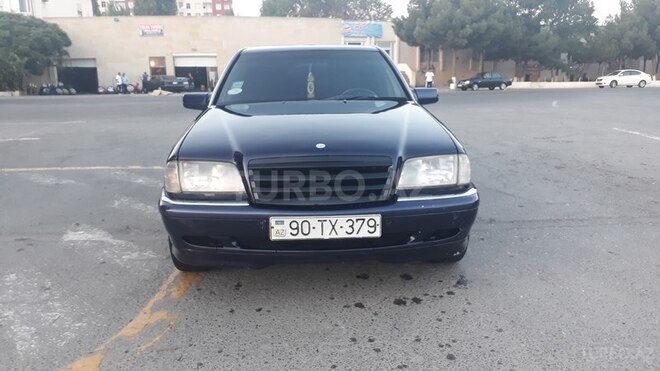 Mercedes C 220 2000, 400,000 km - 2.2 л - Sumqayıt
