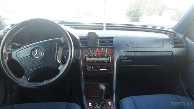 Mercedes C 220 2000, 400,000 km - 2.2 л - Sumqayıt