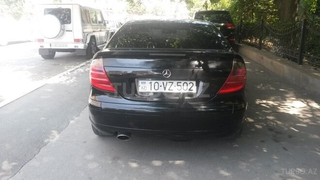 Mercedes C 180 2003, 176,800 km - 1.8 l - Bakı