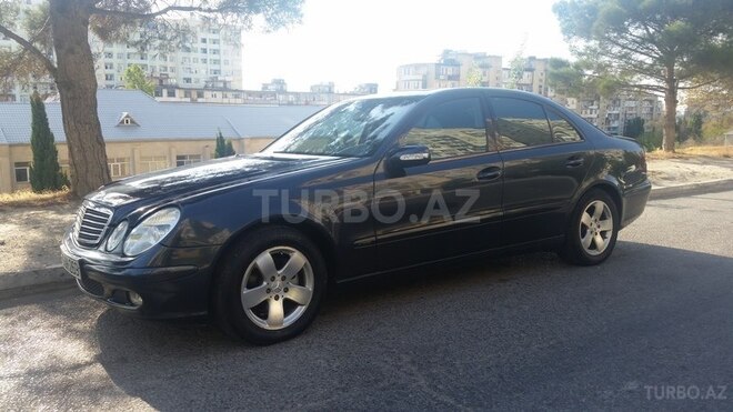 Mercedes E 220 2003, 300,000 km - 2.2 л - Bakı