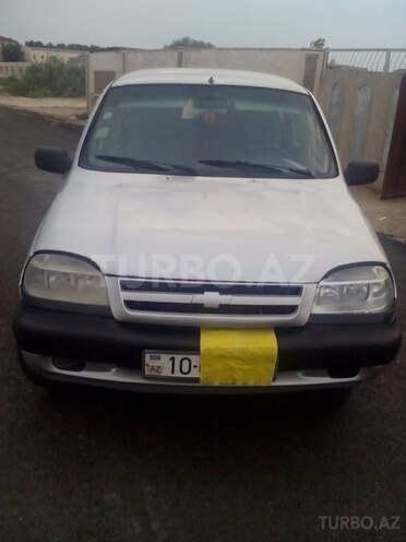 Chevrolet Niva 2003, 180,000 km - 0.2 l - Neftçala