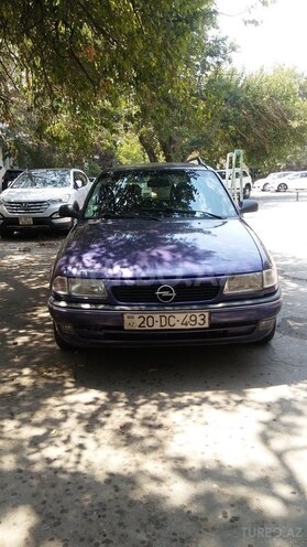 Opel Astra 1996, 252,300 km - 1.6 l - Bakı
