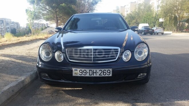 Mercedes E 220 2003, 300,000 km - 2.2 л - Bakı