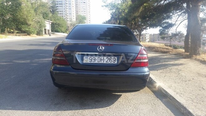 Mercedes E 220 2003, 300,000 km - 2.2 л - Bakı