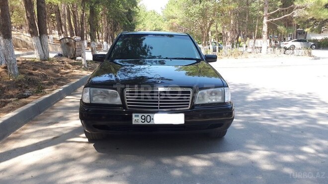Mercedes C 220 1994, 256,000 km - 2.2 l - Sumqayıt