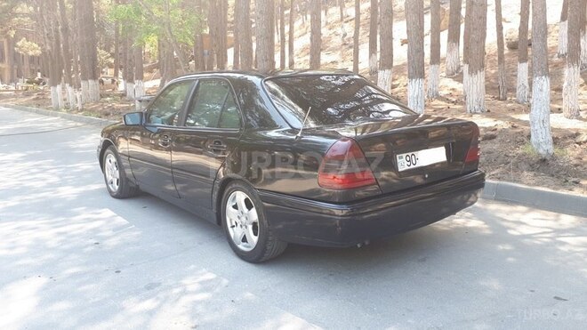 Mercedes C 220 1995, 256,000 km - 2.2 l - Sumqayıt