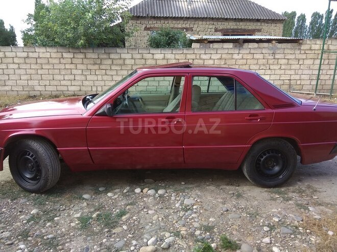 Mercedes 190 1989, 548,300 km - 0.2 l - Xudat