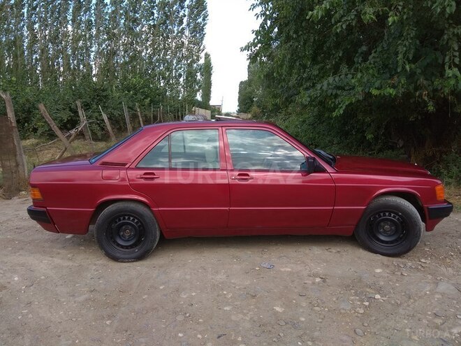 Mercedes 190 1989, 548,300 km - 0.2 l - Xudat
