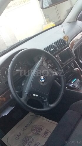 BMW 535 1998, 2,000 km - 0.3 l - Sumqayıt