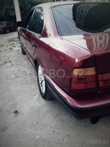 BMW 520 1991, 128,000 km - 2.0 l - Gəncə
