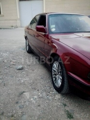 BMW 520 1991, 128,000 km - 2.0 l - Gəncə
