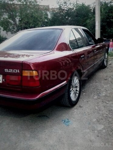 BMW 520 1991, 128,000 km - 2.0 l - Gəncə
