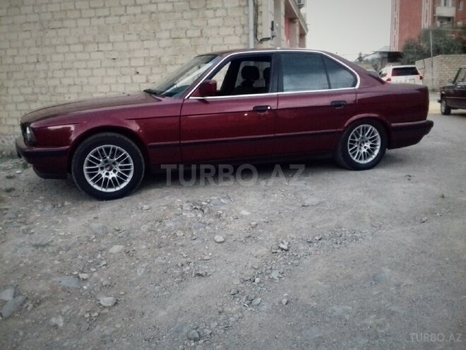 BMW 520 1991, 128,000 km - 2.0 l - Gəncə