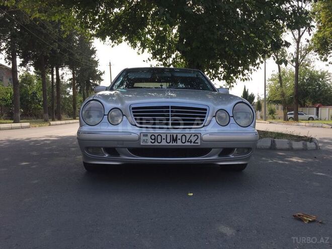 Mercedes E 280 2000, 286,032 km - 2.8 л - Zaqatala