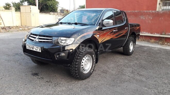 Mitsubishi L200 2012, 162,000 km - 2.5 l - Bakı