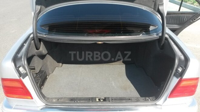 Mercedes E 240 1998, 271,000 km - 2.4 l - Bakı