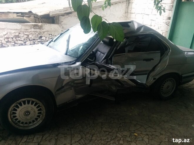 BMW 520 1994, 360,000 km - 0.2 л - Bakı