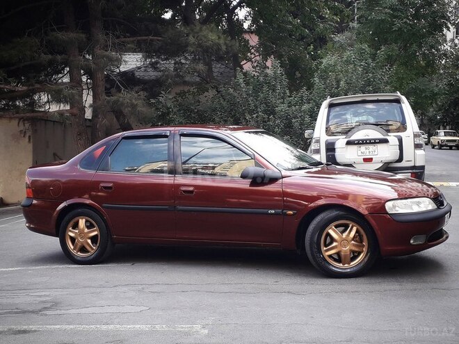 Opel Vectra 1998, 299,000 km - 2.0 л - Bakı