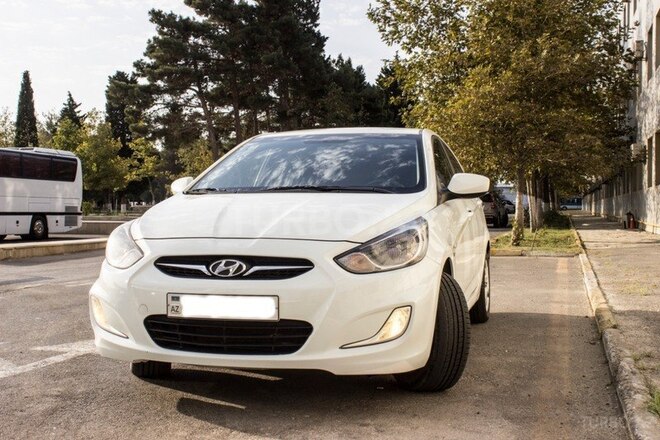 Hyundai Accent 2012, 208,000 km - 1.6 л - Bakı