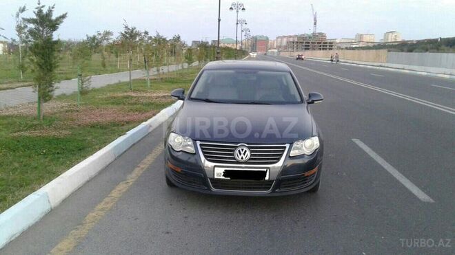 Volkswagen Passat 2005, 175,000 km - 2.0 l - Sumqayıt