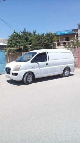 Hyundai H-1 2005, 300,000 km - 2.5 l - İsmayıllı