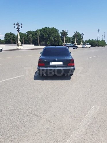 Mercedes C 180 2000, 220,000 km - 1.8 л - Gəncə